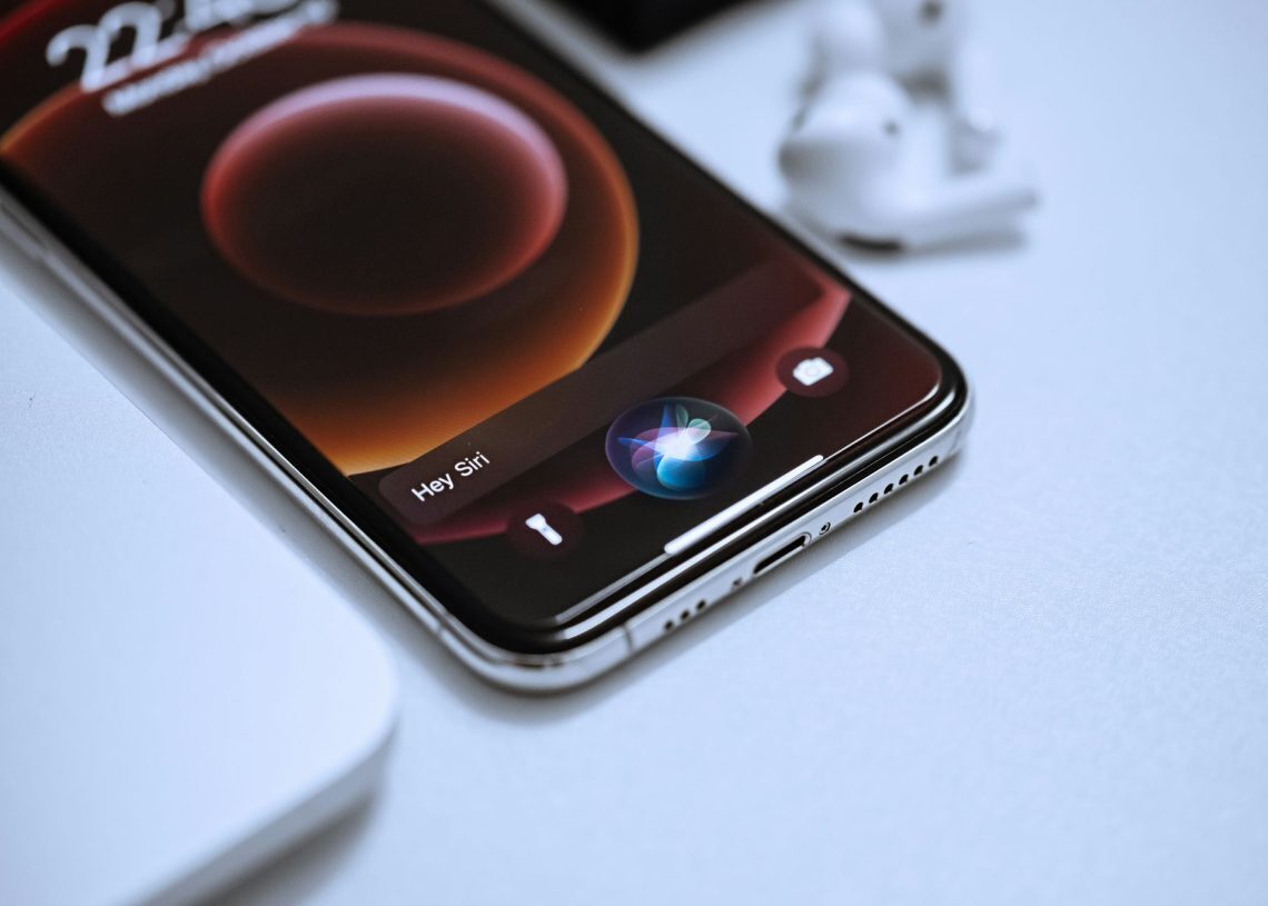 Apple plans its biggest restructuring in a decade to improve Siri