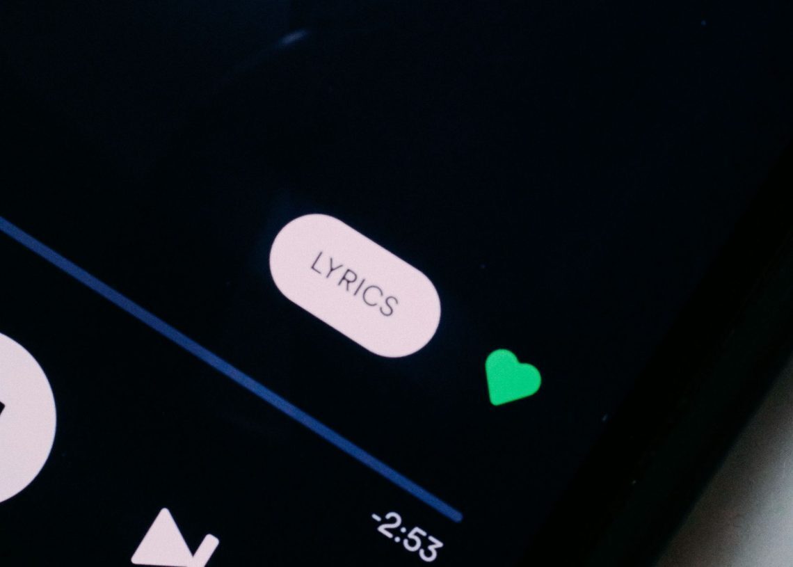 How to fix Spotify lyrics not showing