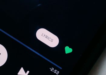 Are Spotify lyrics not showing? Let’s get the words flowing again