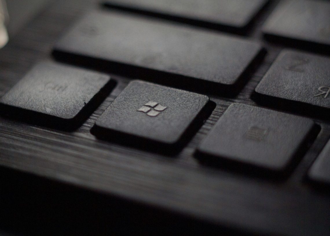 What is the cause of the Microsoft outage?
