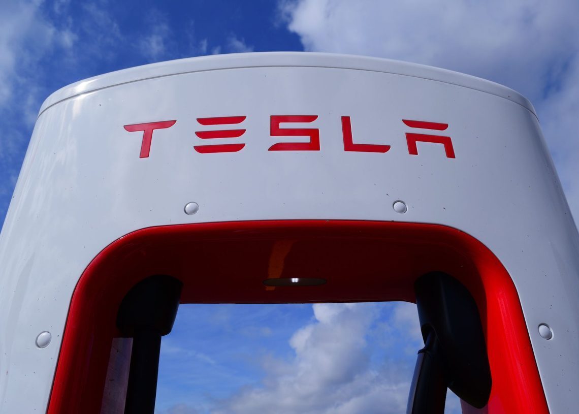 Musk says Tesla won't share xAI tech for money