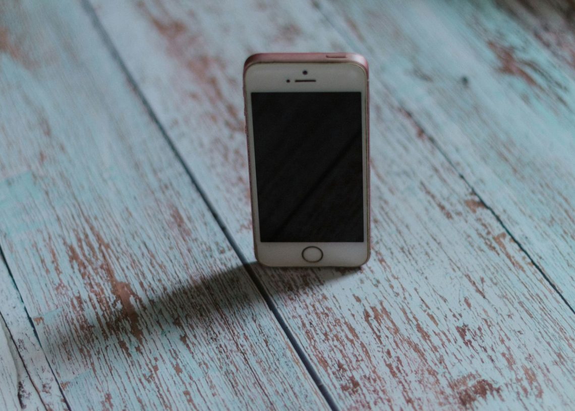 Time to say goodbye to discontinued iPhones