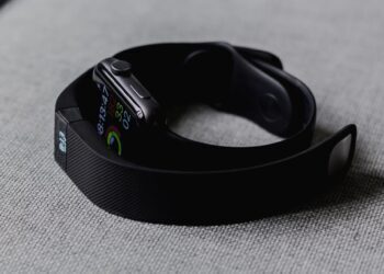 Fitbit might launch personalized sleep journal feature