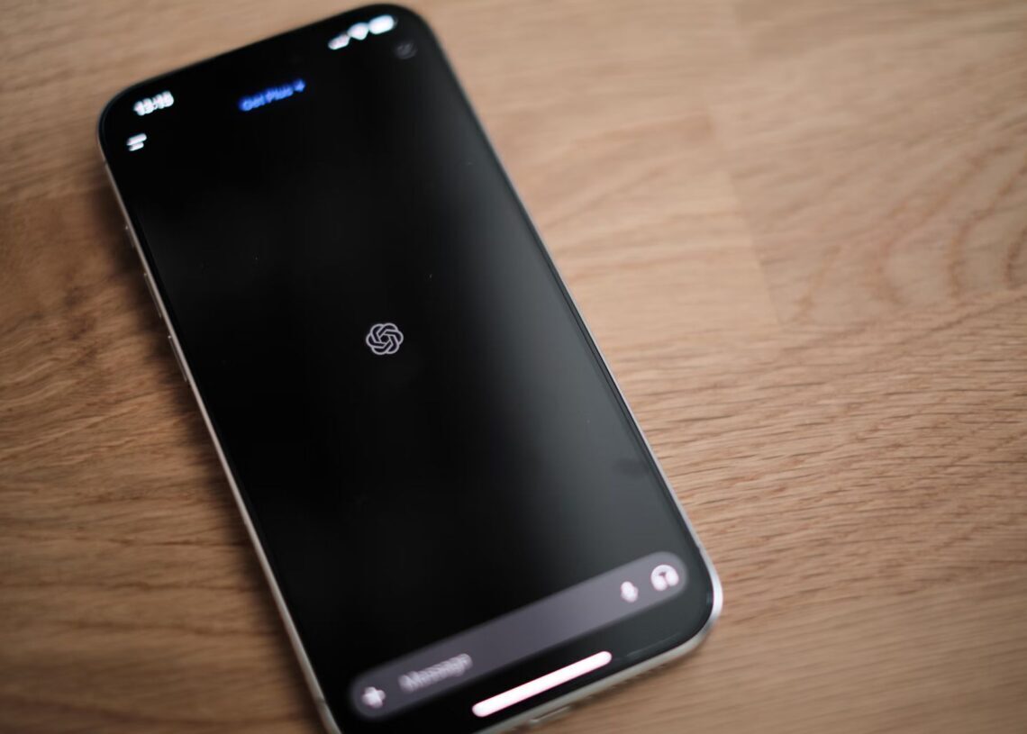 Say Hello to smarter Siri: ChatGPT is now built-in