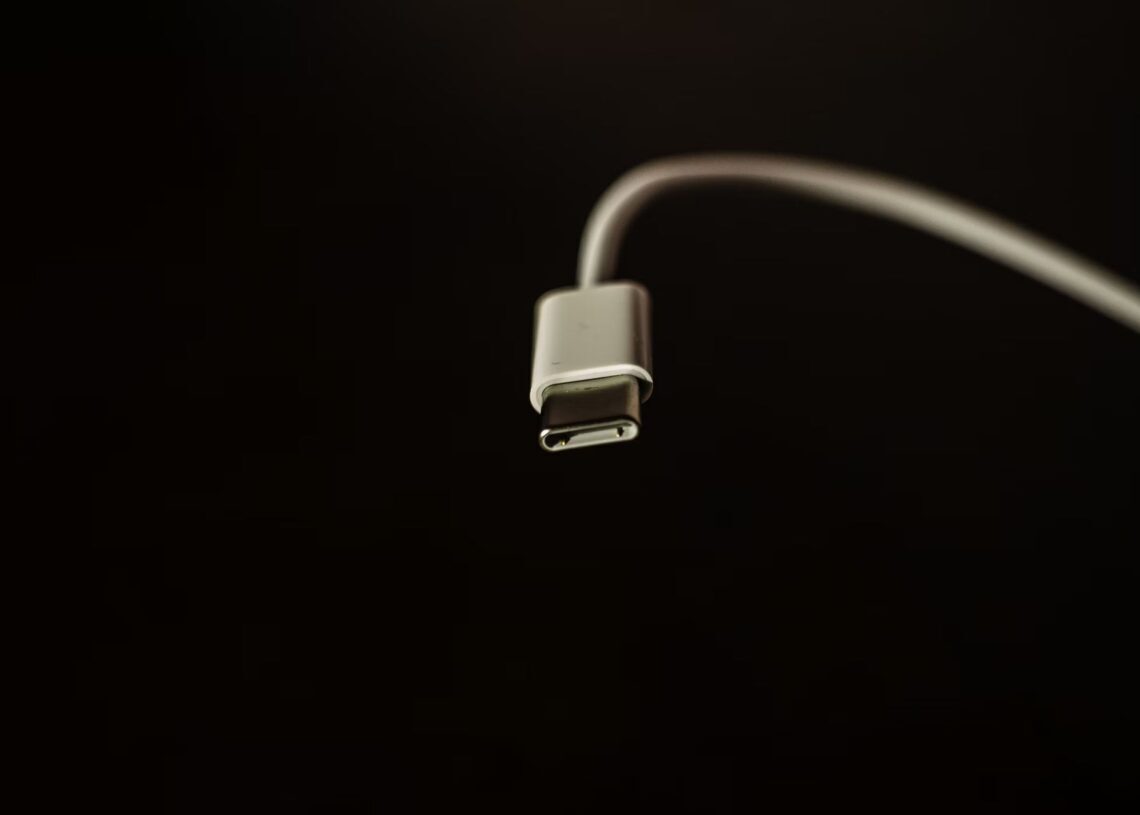 Apple faces new USB C threat The ACE3 hack explained