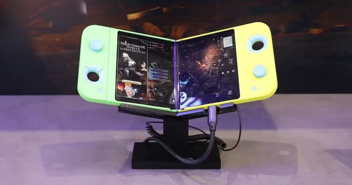Samsung unveiled a new foldable handheld console concept