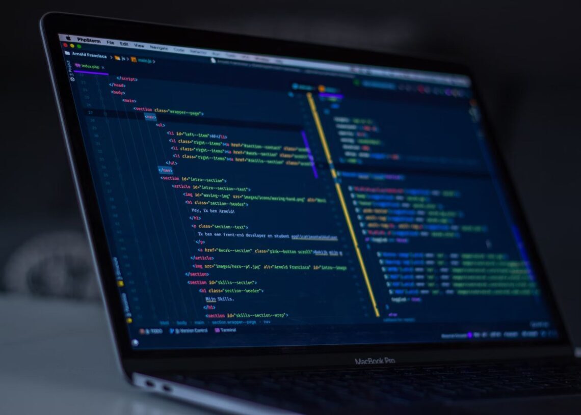 5 ways to avoid data leaks when using LLMs for decision intelligence