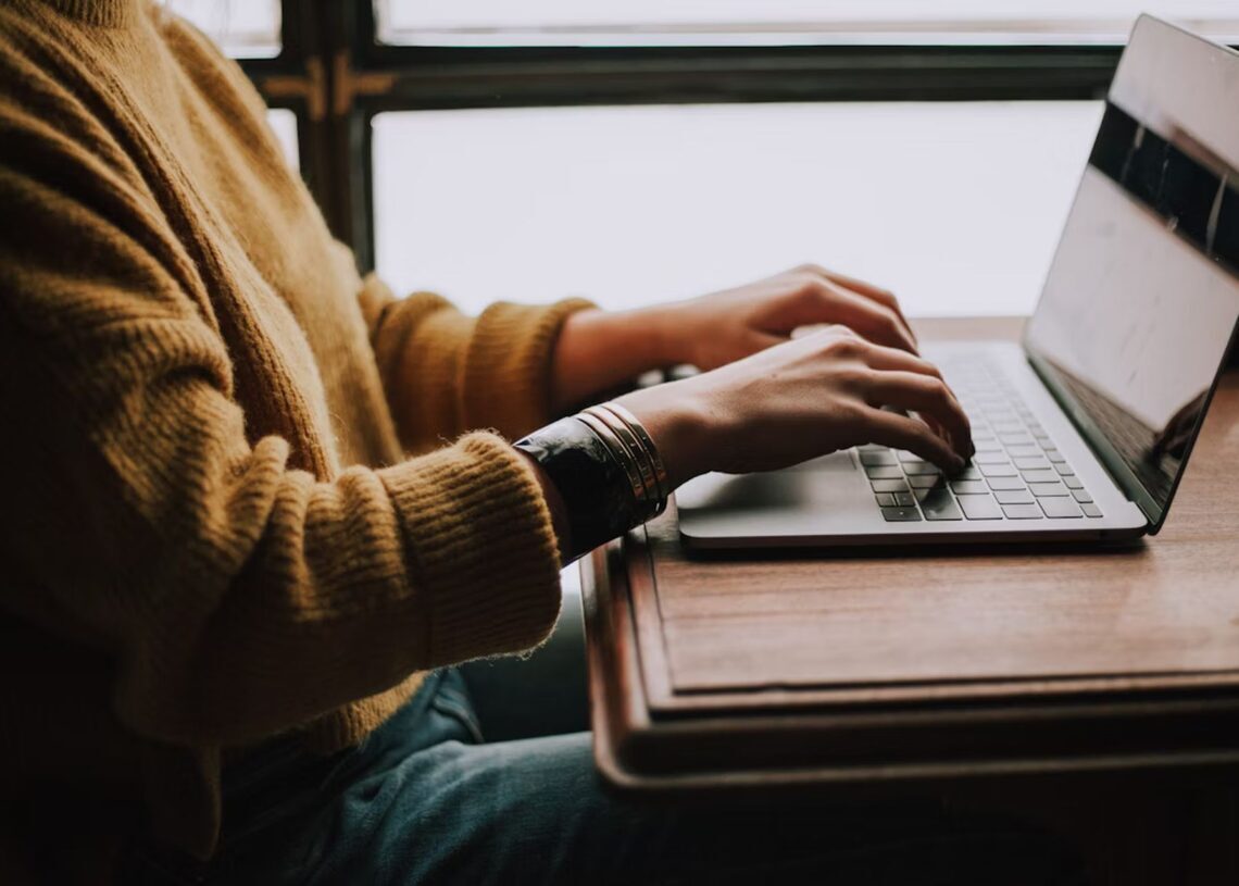 Free DMARC lookup tool that keeps your emails safe from cyber threats