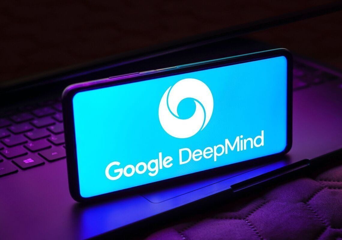 Google Weather Lab beats hurricane forecast models