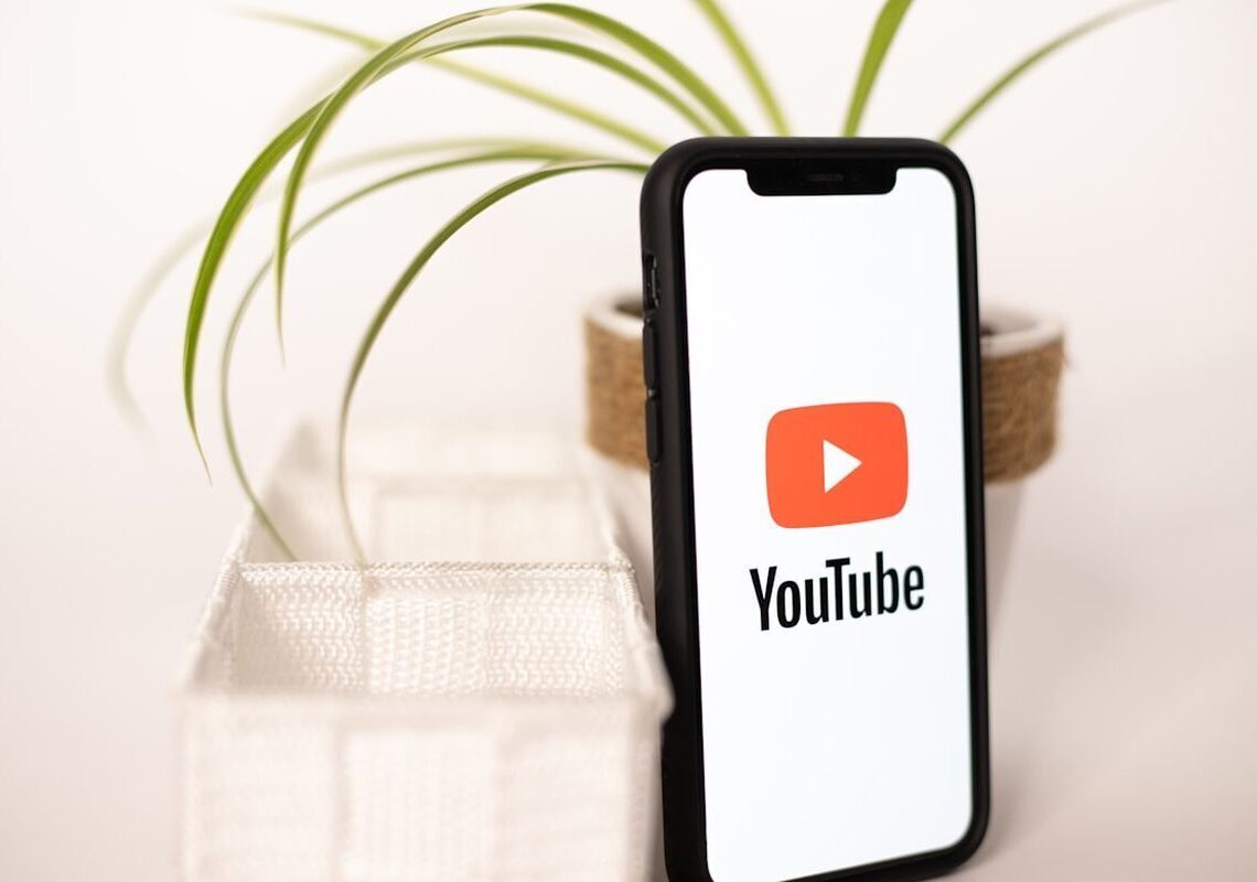 YouTube Premium gets AI search carousel in US