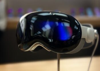 Apple Vision Pro 2 rumored to feature M5 chip