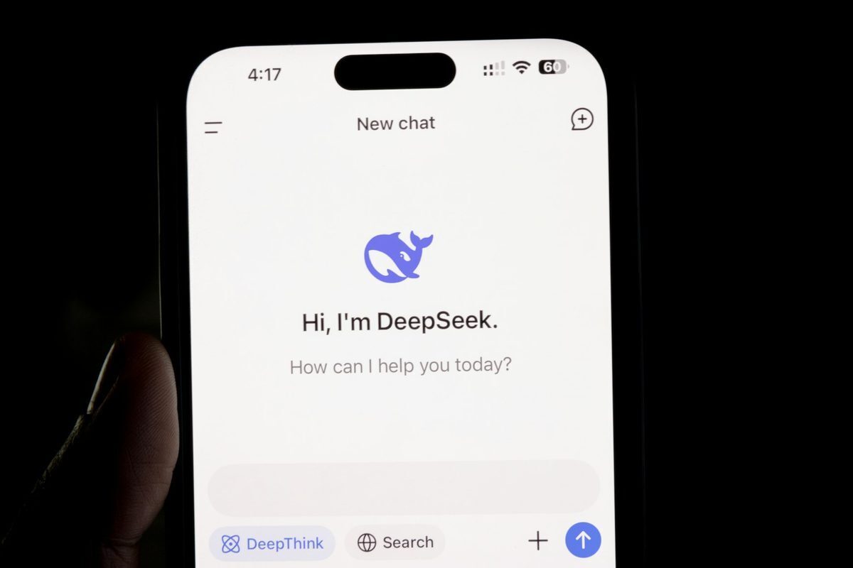Deepseek releases V3.1 AI model update