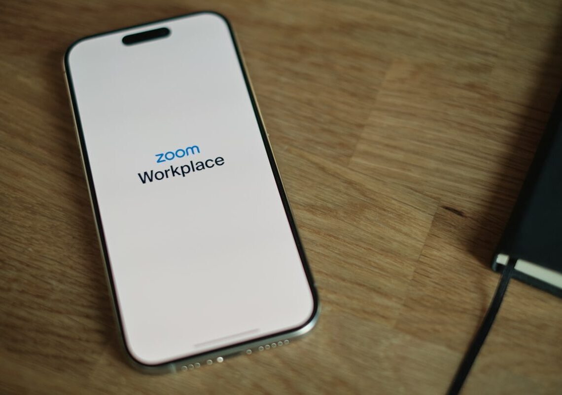 Zoom ends support for iOS 13 and iOS 14