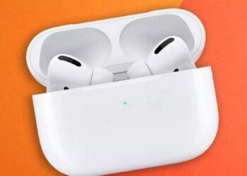 iOS 26 brings new charging lights to AirPods Pro 2