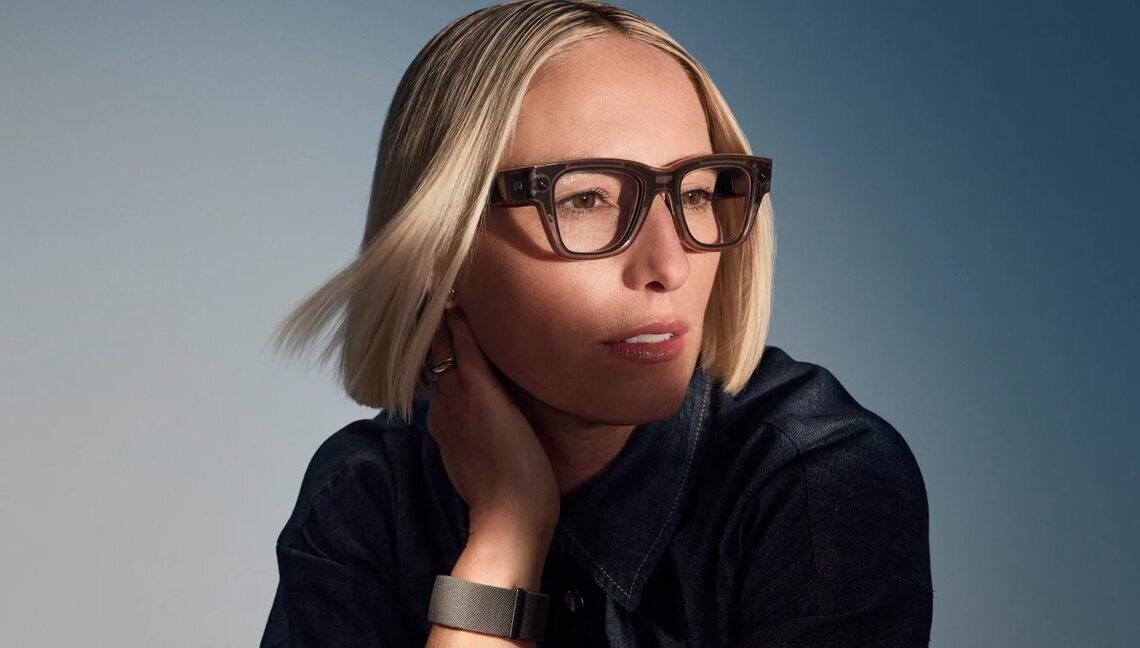 Meta unveils Ray-Ban Display smart glasses with AR HUD
