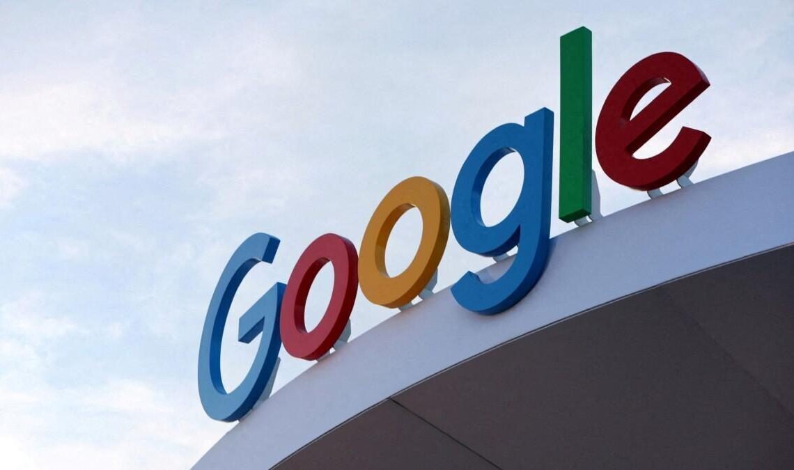 Google Photos adds AI tools to remove objects