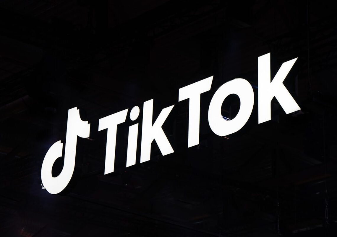 TikTok videos spread Aura Stealer via fake software guides