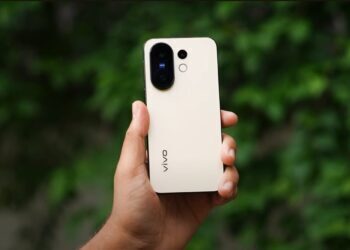 Vivo X300 FE smartphone appears in IMEI database