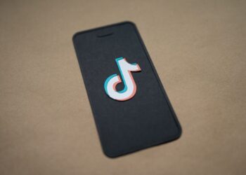 EU regulators accuse TikTok of ongoing data transfers to China