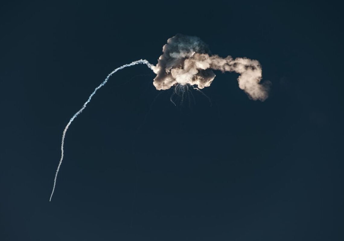 SpaceX loses control of Starlink satellite 35956