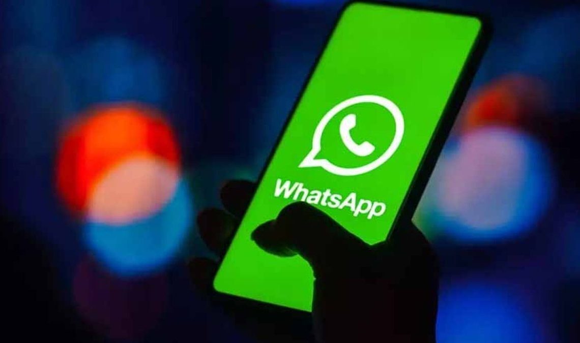 WhatsApp adds member tags, text stickers, event reminders