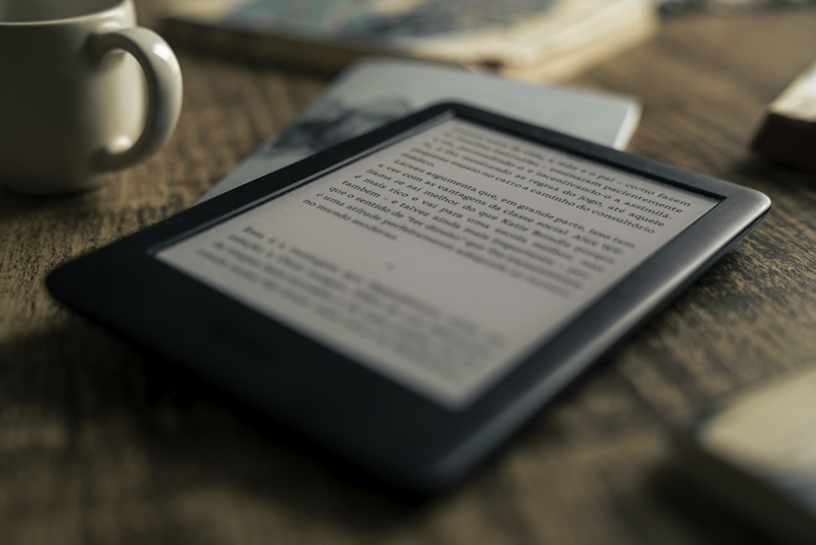 Amazon to end Kindle Store support for pre-2012 devices in May