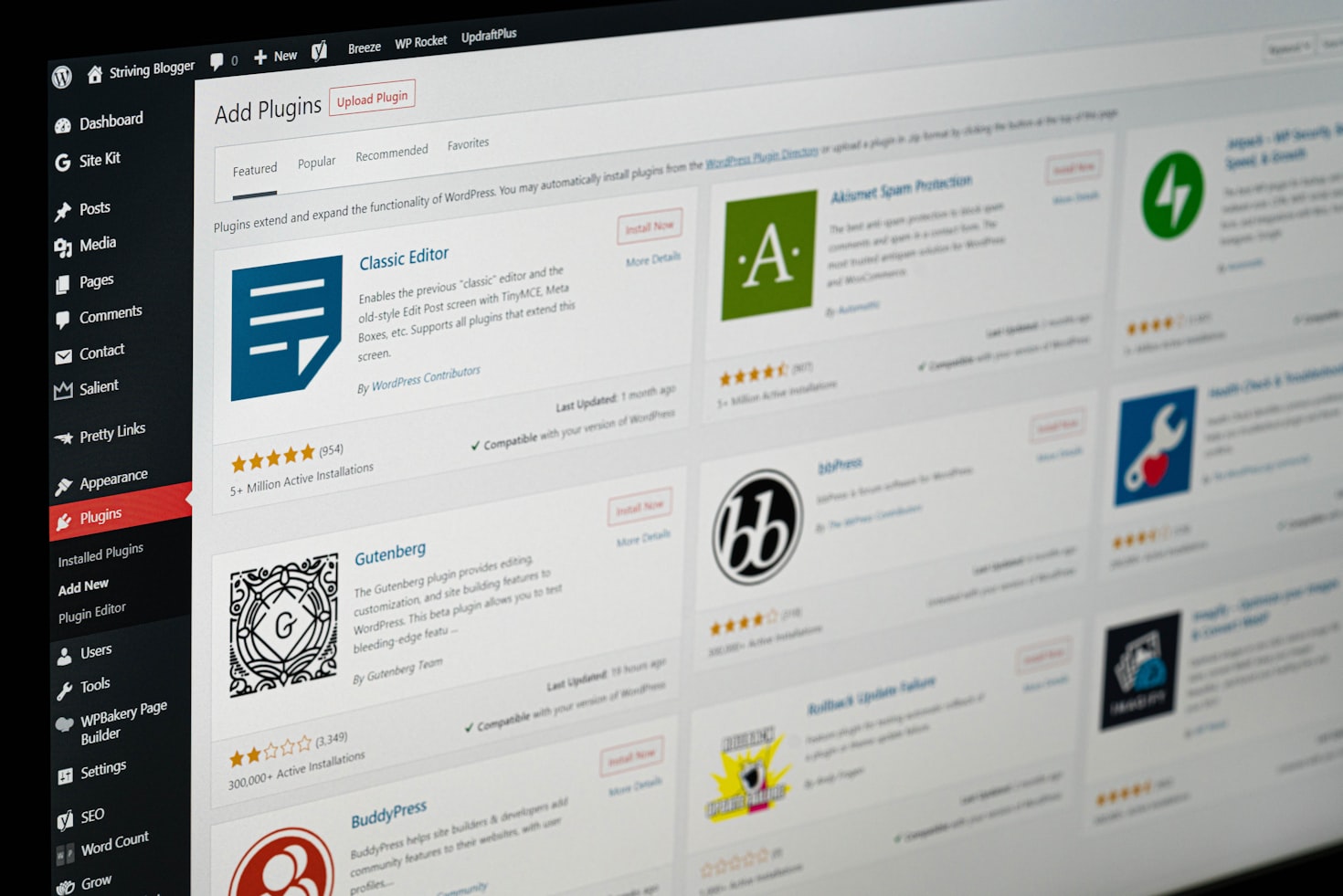 Dozens of WordPress plug-ins go offline after backdoor discovered