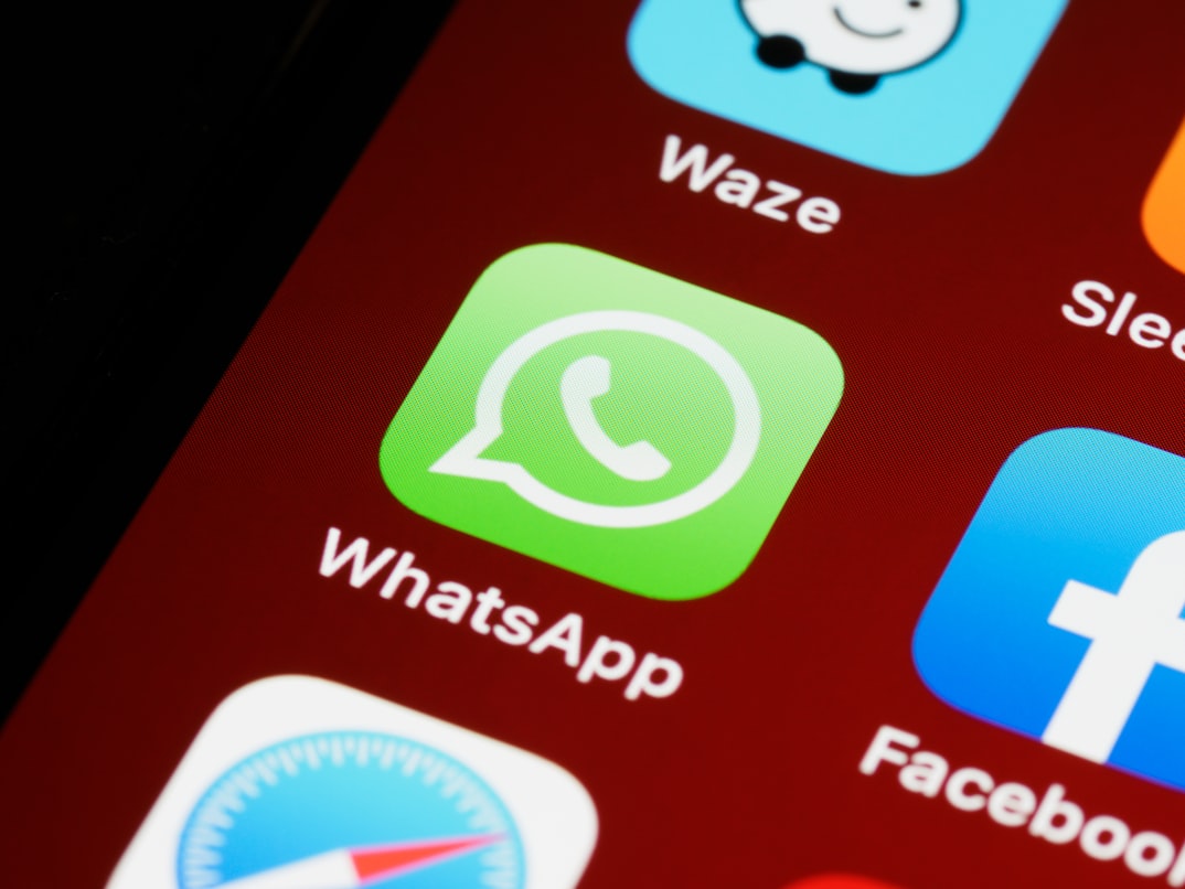WhatsApp tests AI to summarize multiple unread chats at once