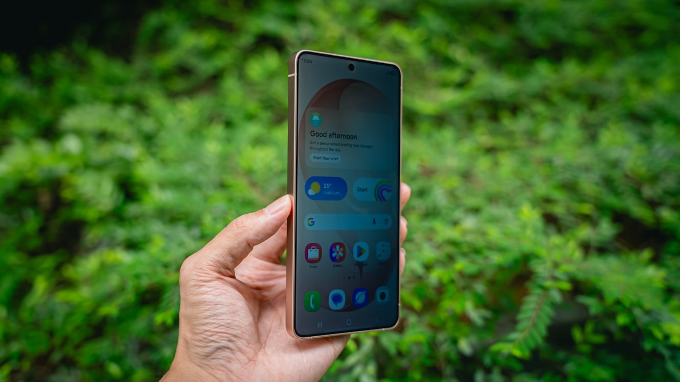 One UI 8.5 global rollout tipped for early May release