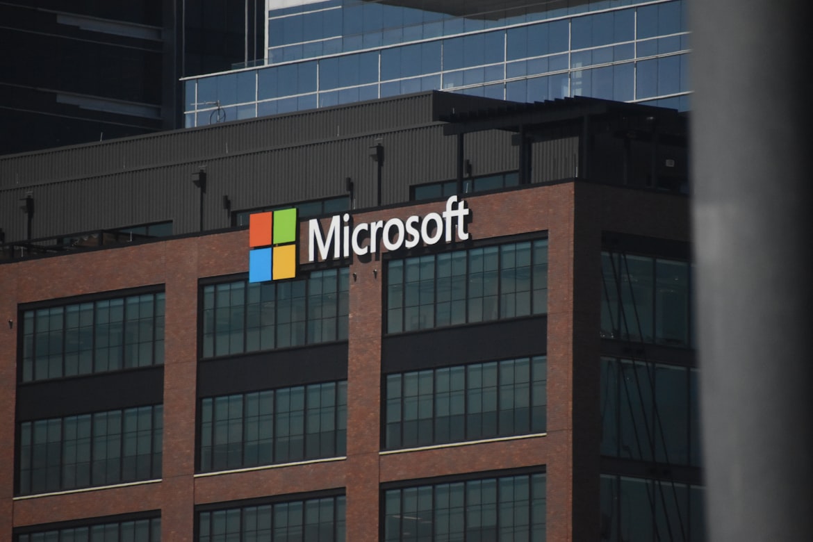 Microsoft to benefit most ouf of Google’s deal with SpaceX