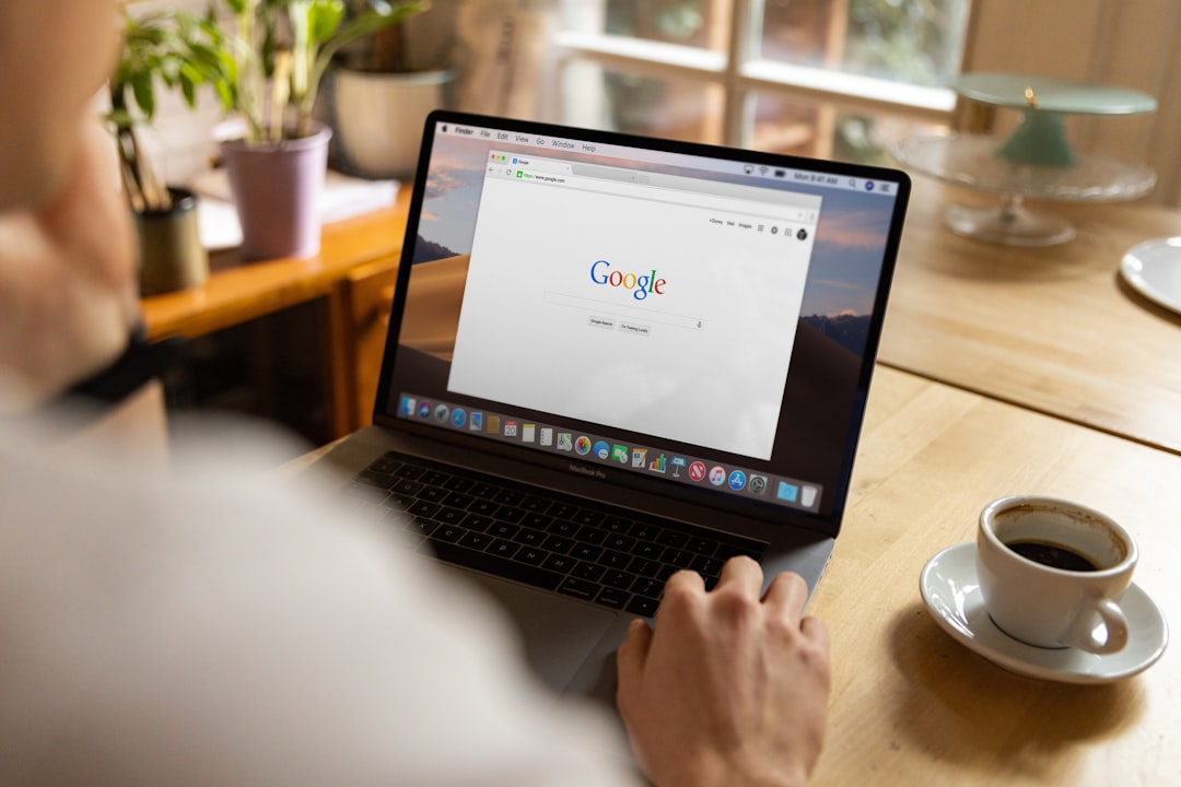 Google search traffic rises 4% as AI chatbots expand information market